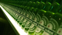 bottles Green heineken dutch photography beer depth of field