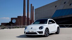 Car Volkswagen Volkswagen New Beetle watermarked vehicle