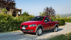 Fiat Strada Car pickup trucks Fiat red cars