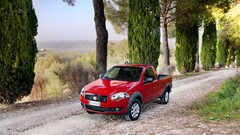 Fiat Strada Fiat Car red cars