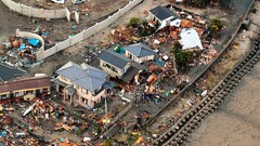 Japan earthquakes destruction