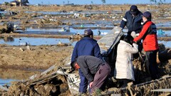 Japan earthquakes People