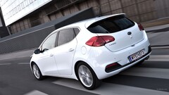 Kia Cee'd Kia white cars vehicle