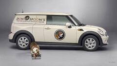 Mini Clubvan dog Animals Mammals Car vehicle