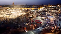 Range Rover morocco street cityscape long exposure lights crowds