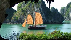 sailing ship nature Halong Bay
