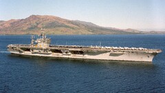 USS Carl Vinson (CVN-70) aircraft carrier military vehicle