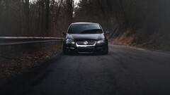 Volkswagen Car Volkswagen Golf Mk5 vehicle frontal view