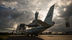 airplane Aircraft space shuttle NASA vehicle