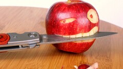 apples knife humor