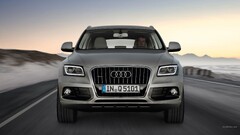 Audi Q5 Car Audi Men numbers vehicle silver cars