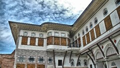 building clouds House