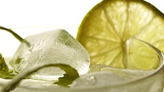 drink cocktails ice cubes limes