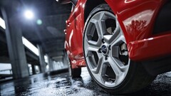 Ford Car wheels low-angle