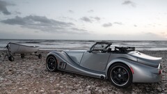 morgan aero silver cars Sea vehicle Car horizon shore