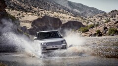 Range Rover Car outdoors vehicle silver cars