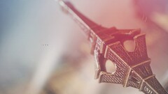 reflection macro eiffel tower replica miniatures