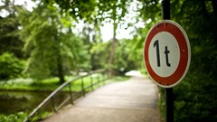 sign numbers outdoors