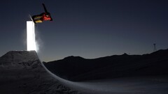 Snowboarding Sport night