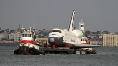 space shuttle vehicle water boat