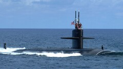 submarine nuclear submarines military vehicle